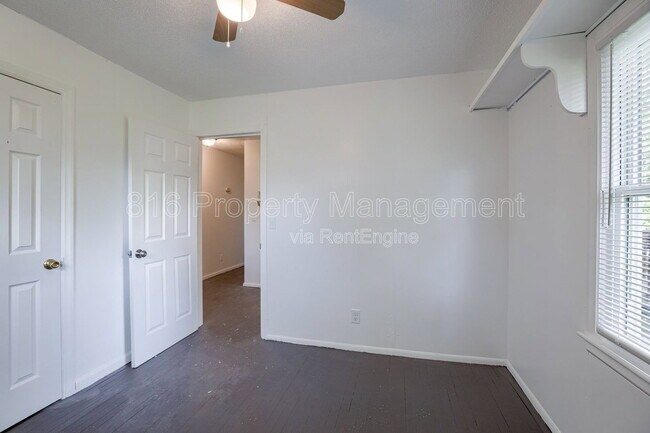 Building Photo - 10009 Hardesty Ave
