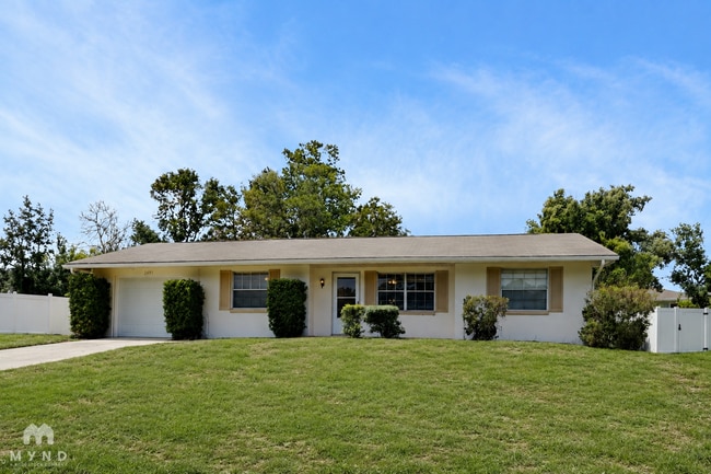 Building Photo - 12431 Brookside St
