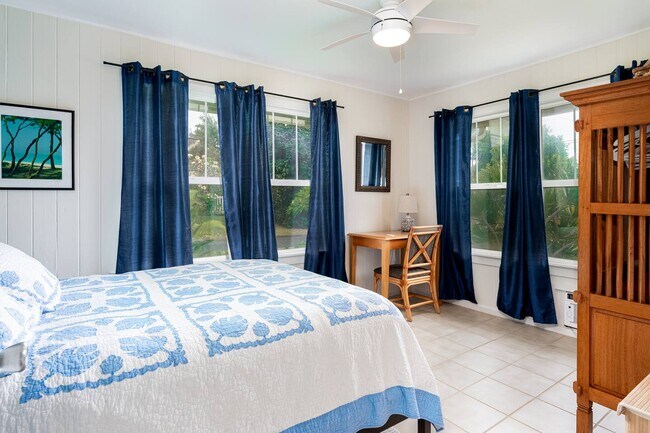 Building Photo - 41-020 Ehukai St