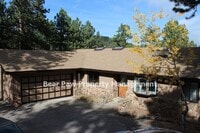 Building Photo - Great Home in Hiwan!!