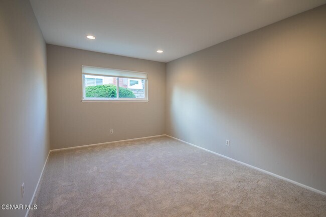 Building Photo - 3065 Starling Ave
