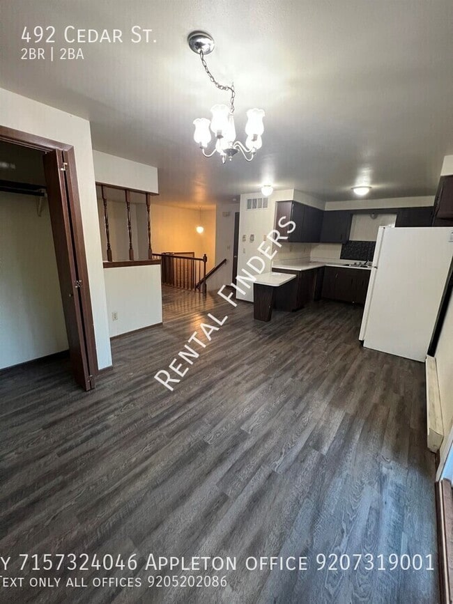 Building Photo - 492 Cedar St