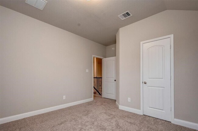 Building Photo - 4 Centennial Ridge Pl