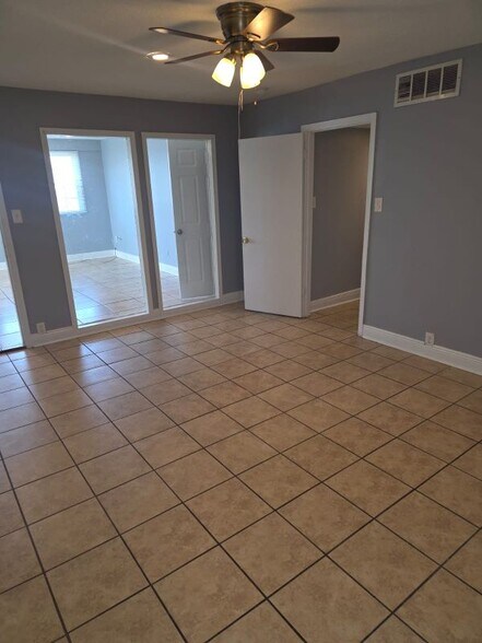 Building Photo - 6320 Riverside Dr