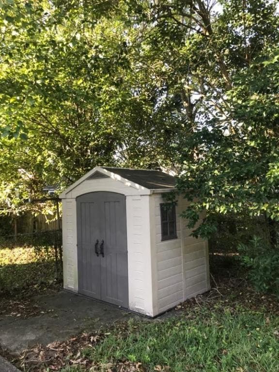 Building Photo - 935 Ashley Ave