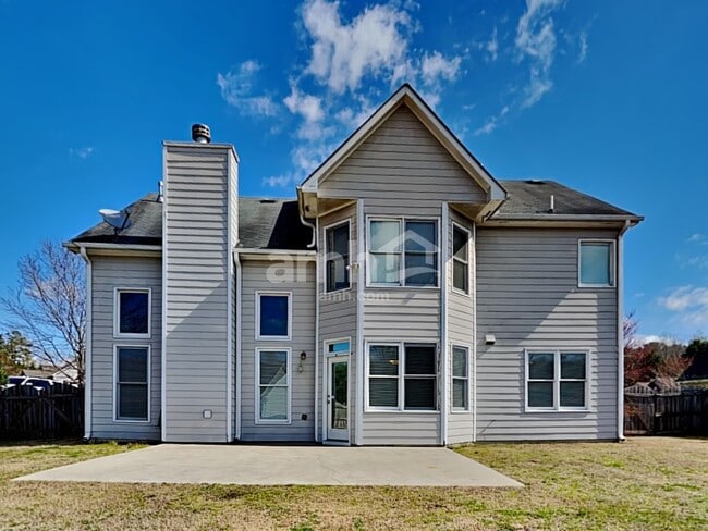 Building Photo - 2410 Chandler Grove Dr