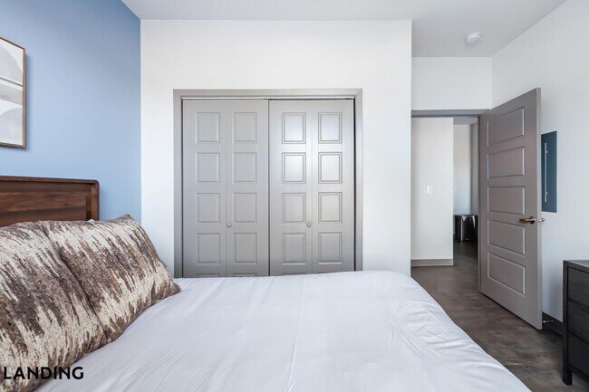 Building Photo - 2621 S Jefferson Ave