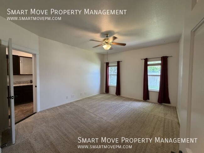 Building Photo - 682 Criterion-