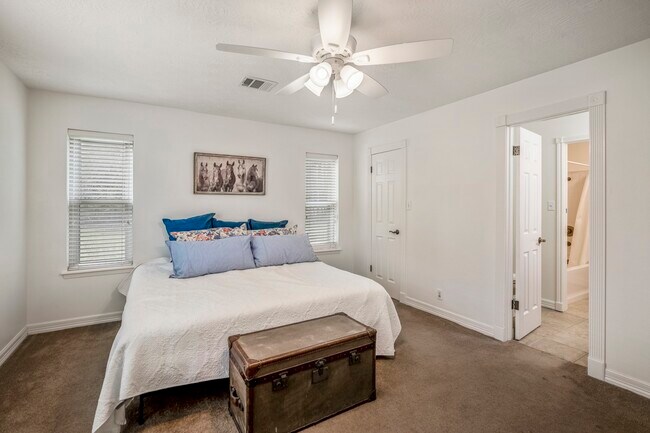 Building Photo - 15347 Conroe Dr
