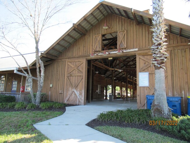 Building Photo - Lexington Park Beauty  3/2 with Water View