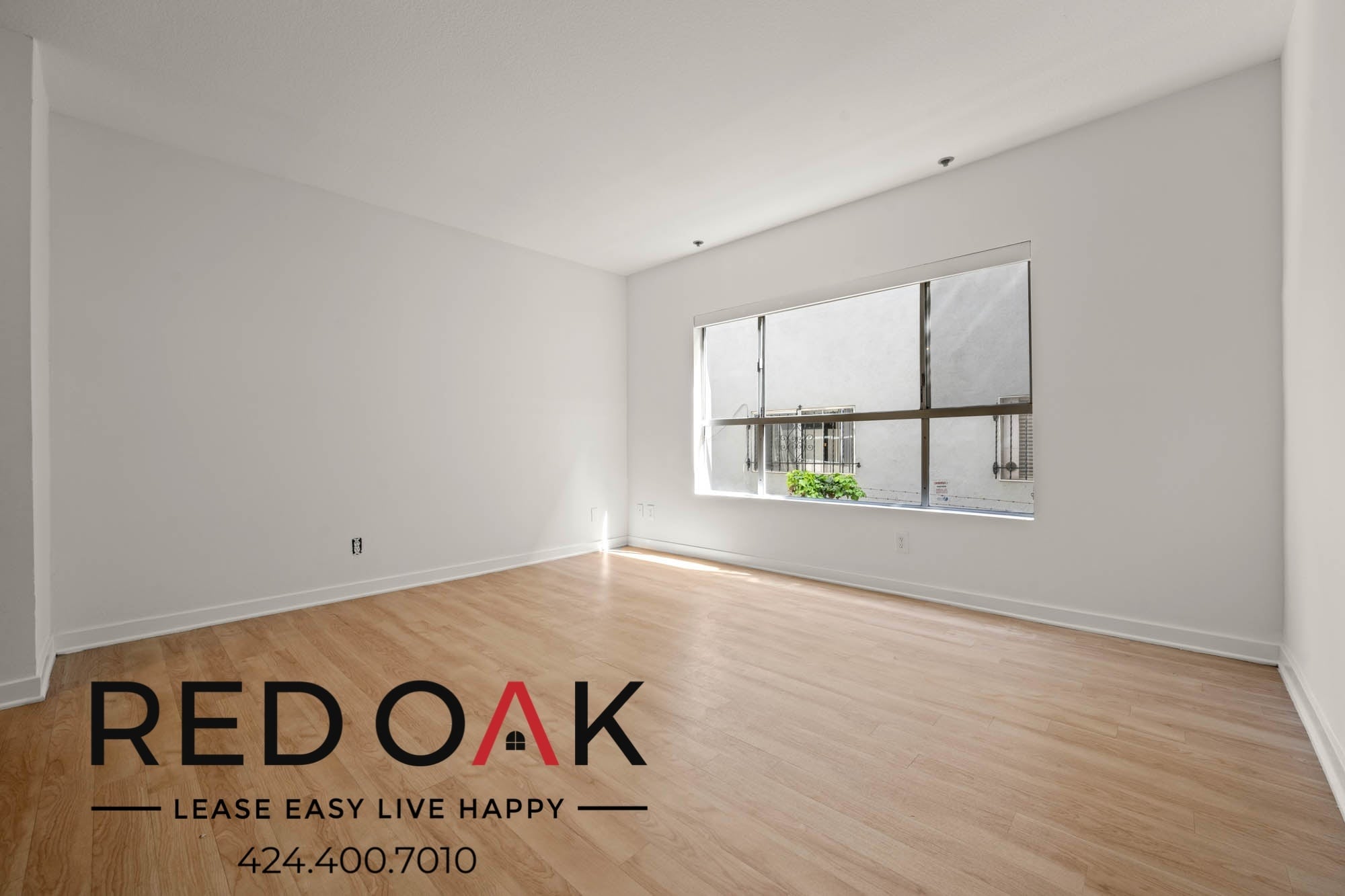 Building Photo - 939 Palm Ave