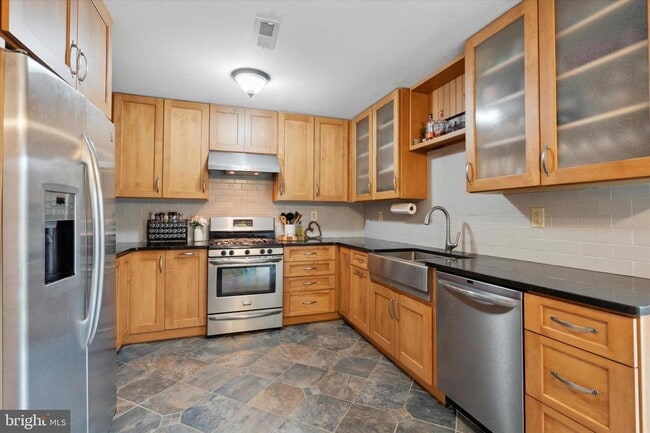 Building Photo - 109 Hawthorne Ct