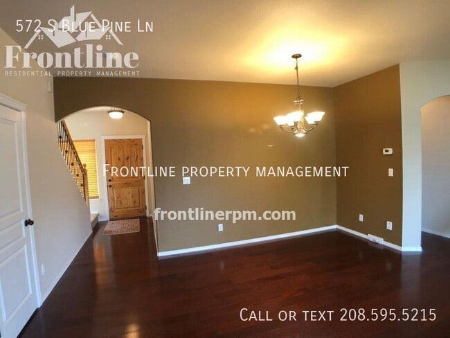 Building Photo - 572 S Blue Pine Ln