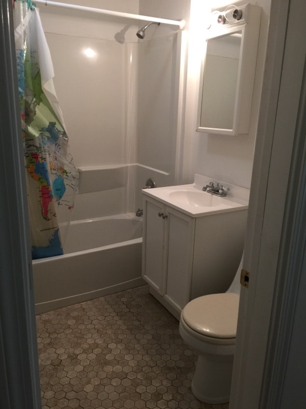 Building Photo - 316 Saint Paul St