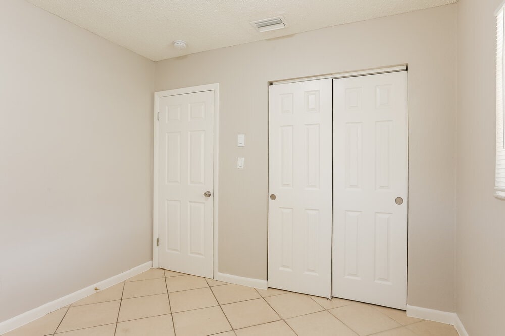 Building Photo - 357 NW 6th Ct