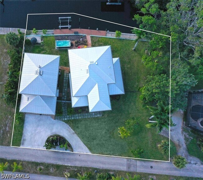 Building Photo - 27088 Del Ln