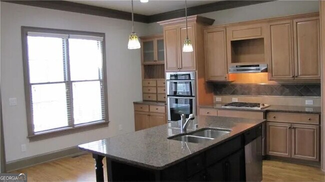 Building Photo - 6556 Bennington Bluff Ct