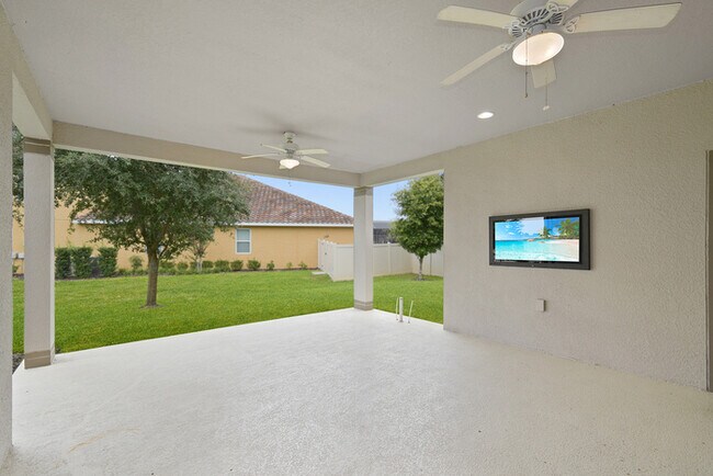 Building Photo - 202 Messina Pl