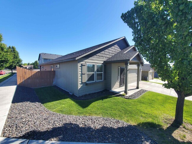 Primary Photo - For rent West Kennewick