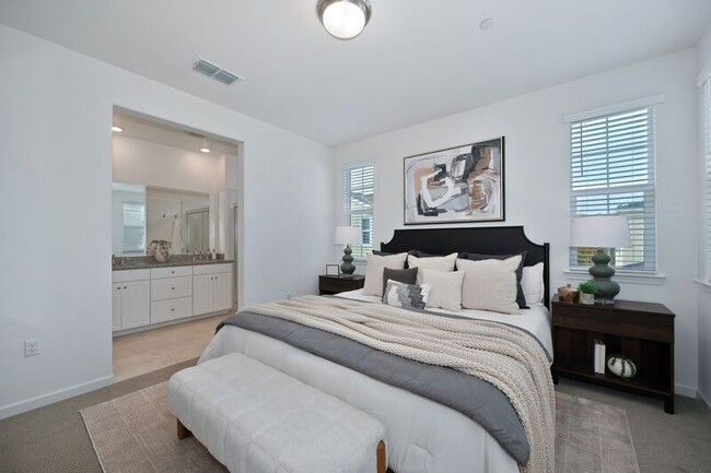 Building Photo - 1588 Parkside Way