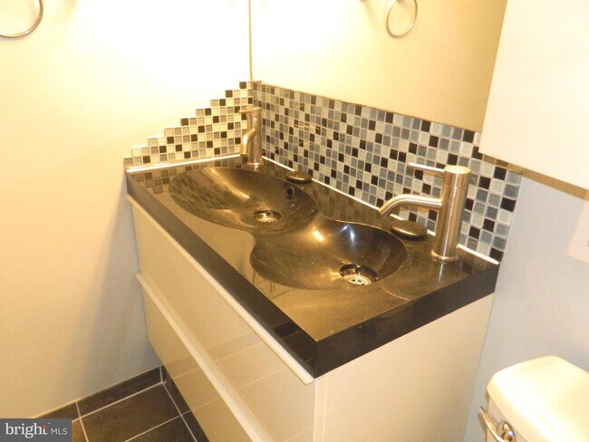 Building Photo - 7925 Coriander Dr