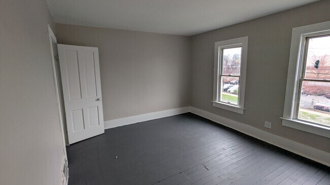 Building Photo - Atlas Investment Group, LLC (569 Allyn St ...