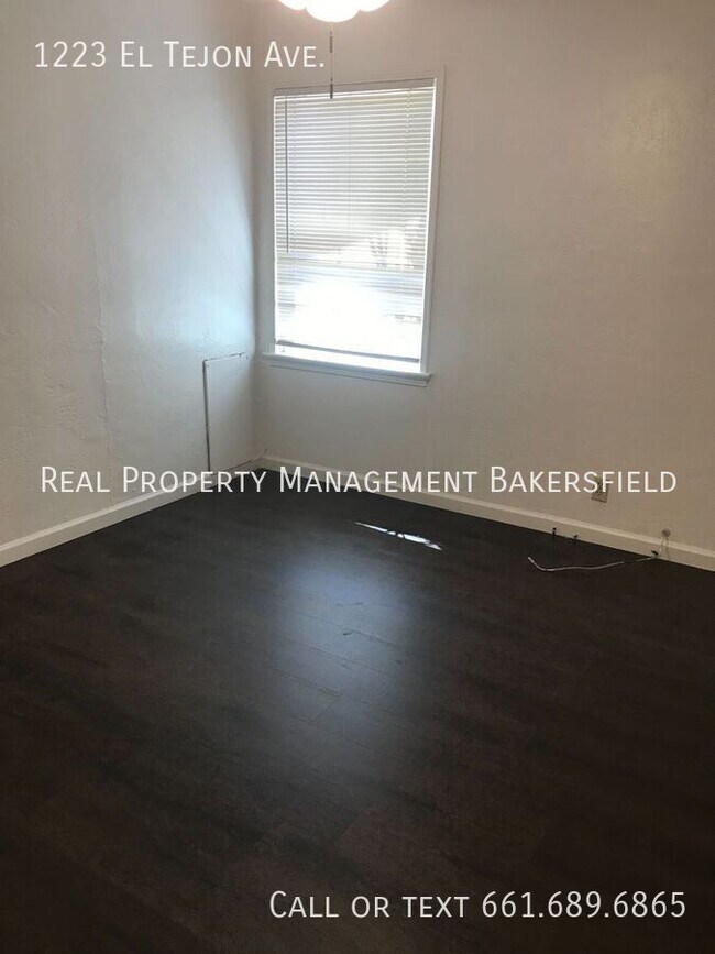 Building Photo - 1223 El Tejon Ave