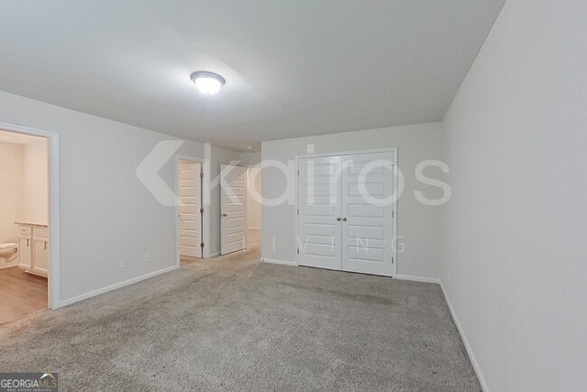 Building Photo - 247 Western Red Cedar Dr