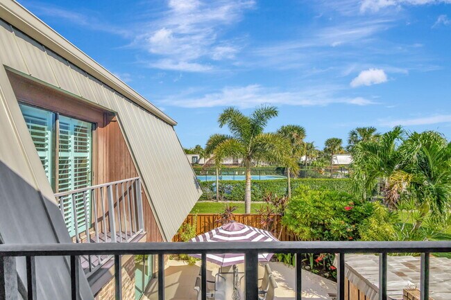 Building Photo - 1420 Ocean Way
