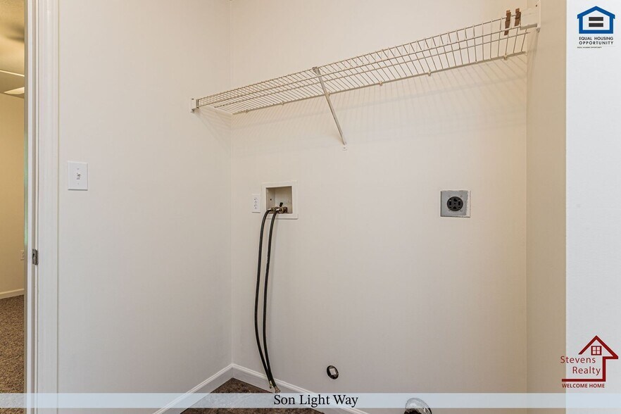 Building Photo - 6439 Son Light Way
