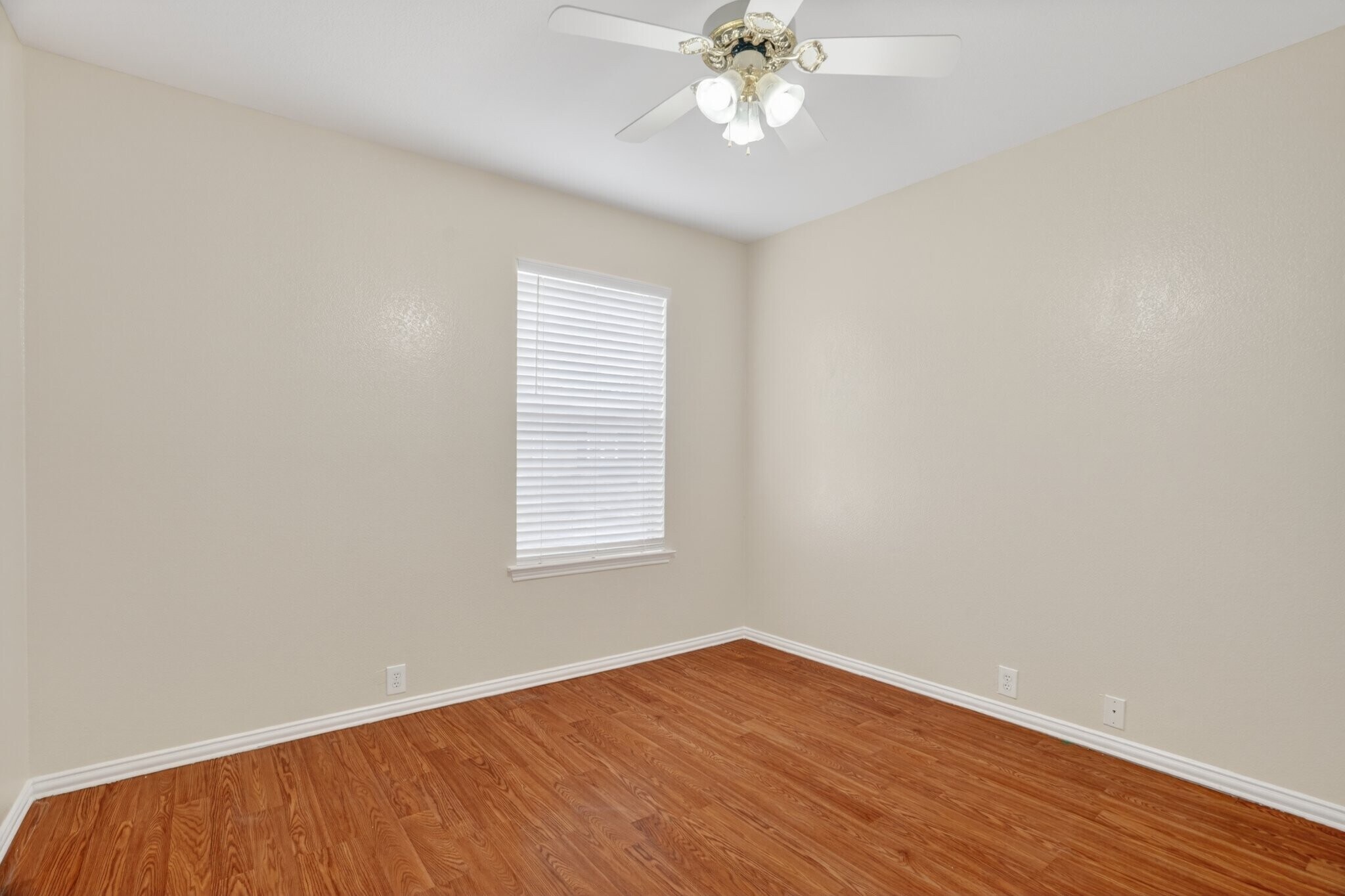 Building Photo - 10624 Traymore Dr