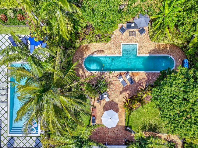 Building Photo - 411 26th St