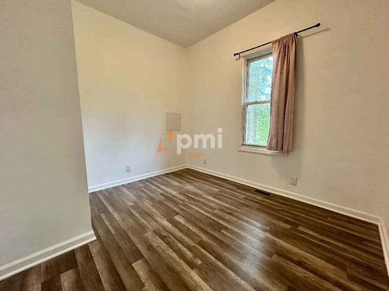 Building Photo - 13328 Edison St