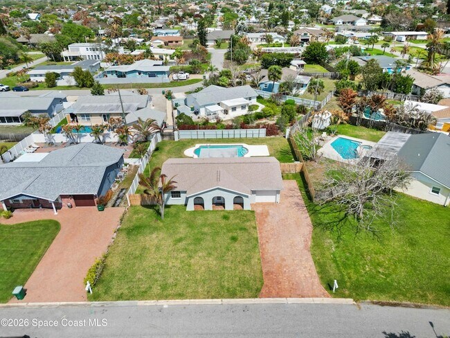 Building Photo - 2076 Abalone Ave