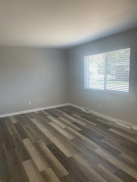 Building Photo - 4564 Everett St