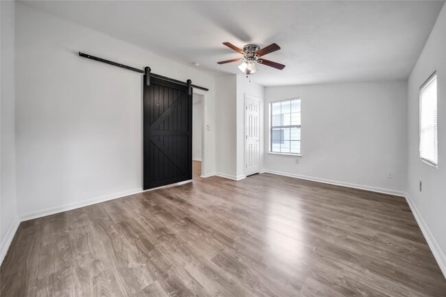 Building Photo - 1710 Shelby St