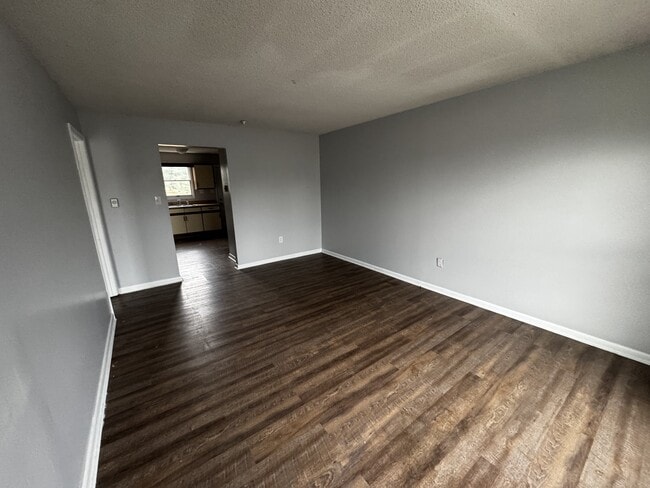 Building Photo - 110 Paynes Ford Rd