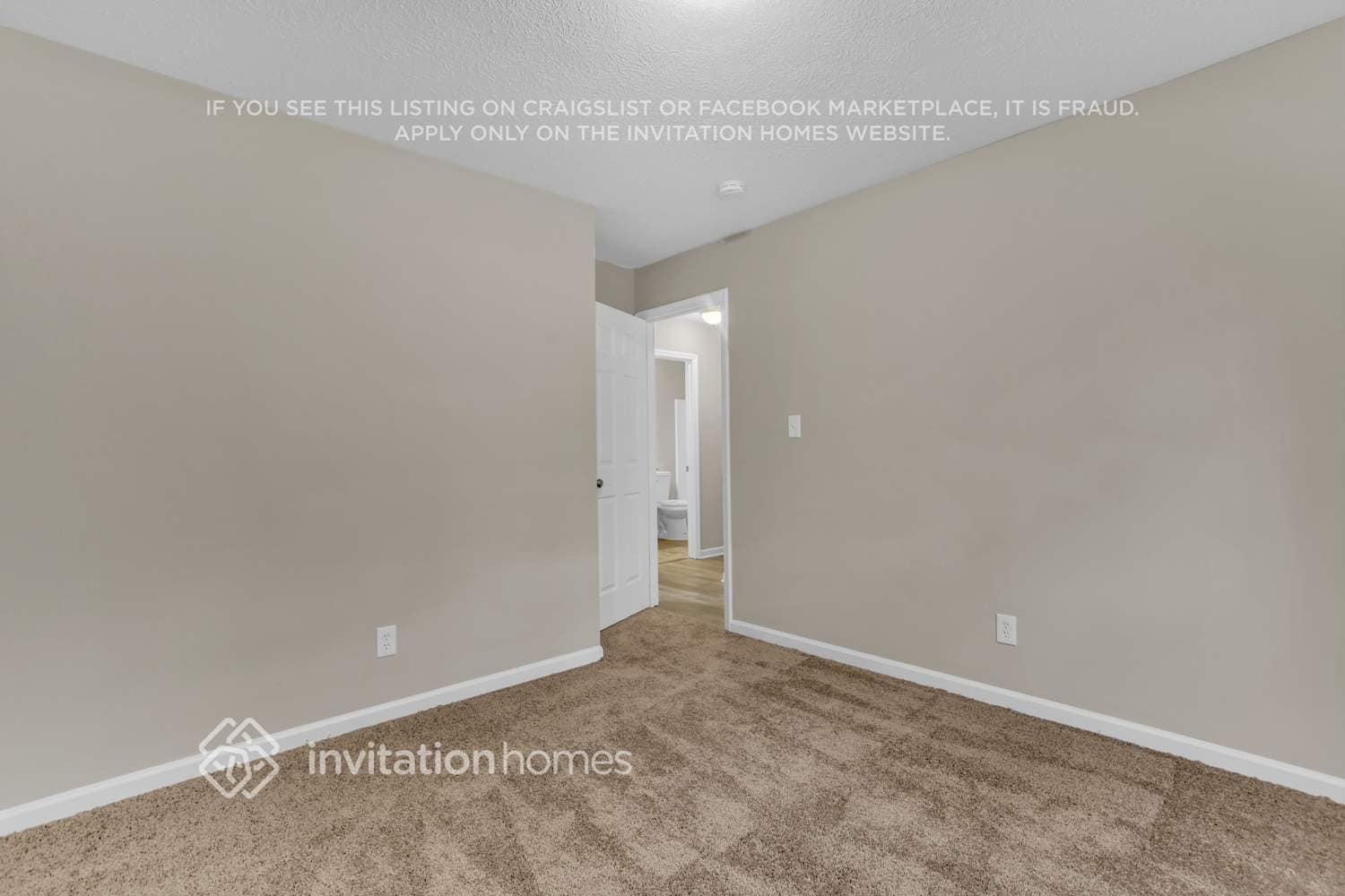 Building Photo - 1990 Branch View Dr