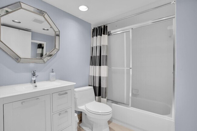 Building Photo - 1702 Andros Isle