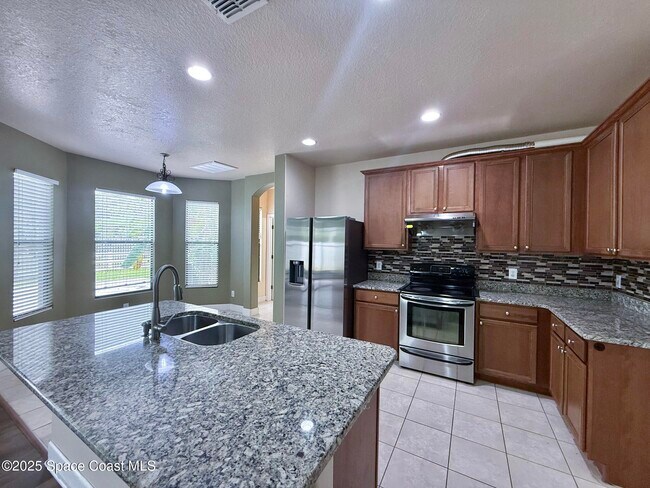 Building Photo - 4020 Millicent Cir