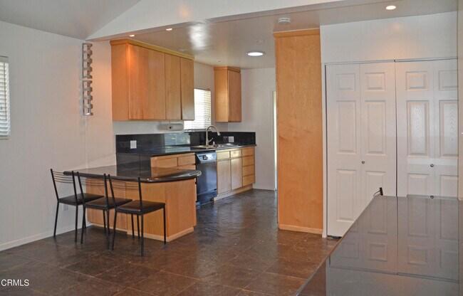 Building Photo - 4541 Alveo Rd