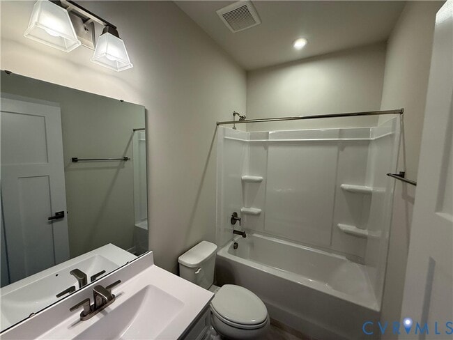 Building Photo - 1013 Arborway Ln