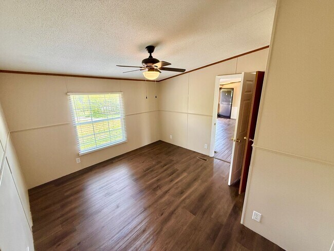 Building Photo - 2948 Ellejoy Rd