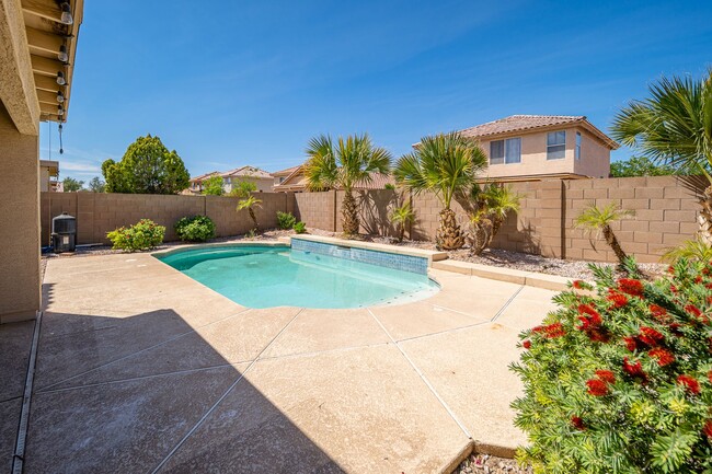 Building Photo - Summer in Phoenix...Got a Pool? This Beaut...