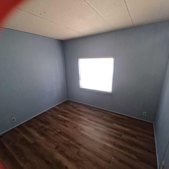 Building Photo - 3 BR 2 BA mobile home on half an acre