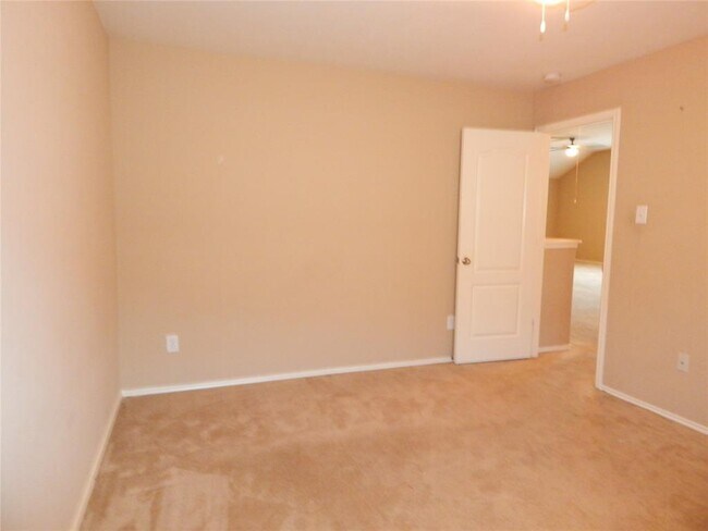 Building Photo - 19538 Otter Trail Ct