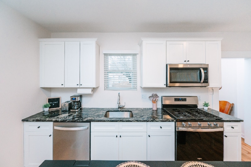 Building Photo - 5 Cemetery St