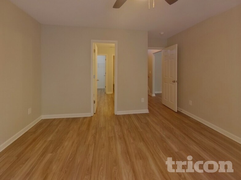 Building Photo - 3216 Laurenfields Way