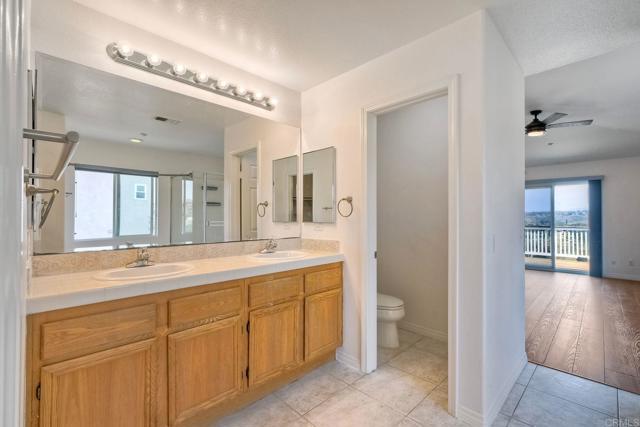 Building Photo - 5478 Alexandrine Ct