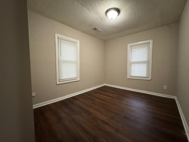 Building Photo - 1651 Corning Ave